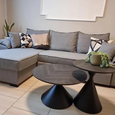 Kc 2 Apartment Berat